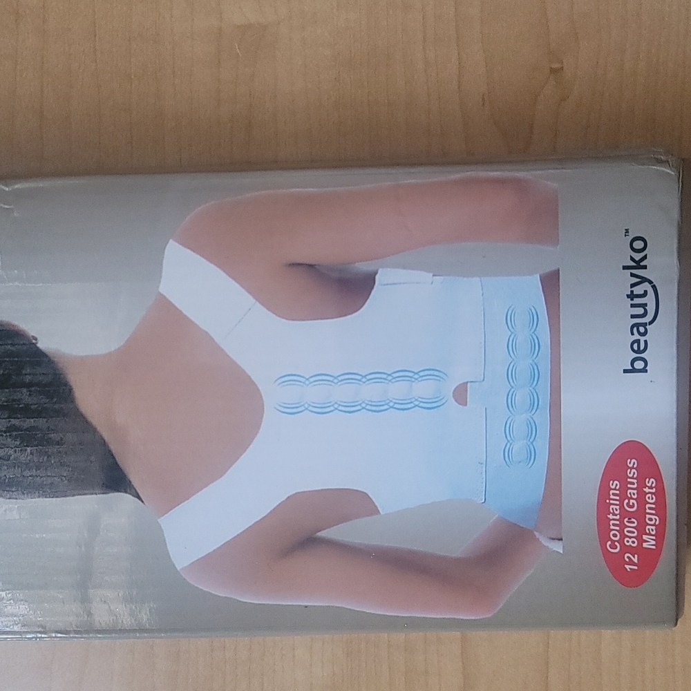 Back and Shoulder Support with Magnetic Therapy